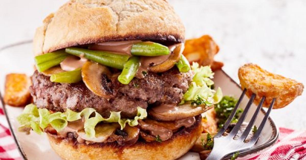 Hamburguesa casera xxl | Recetas Fáciles Reunidas