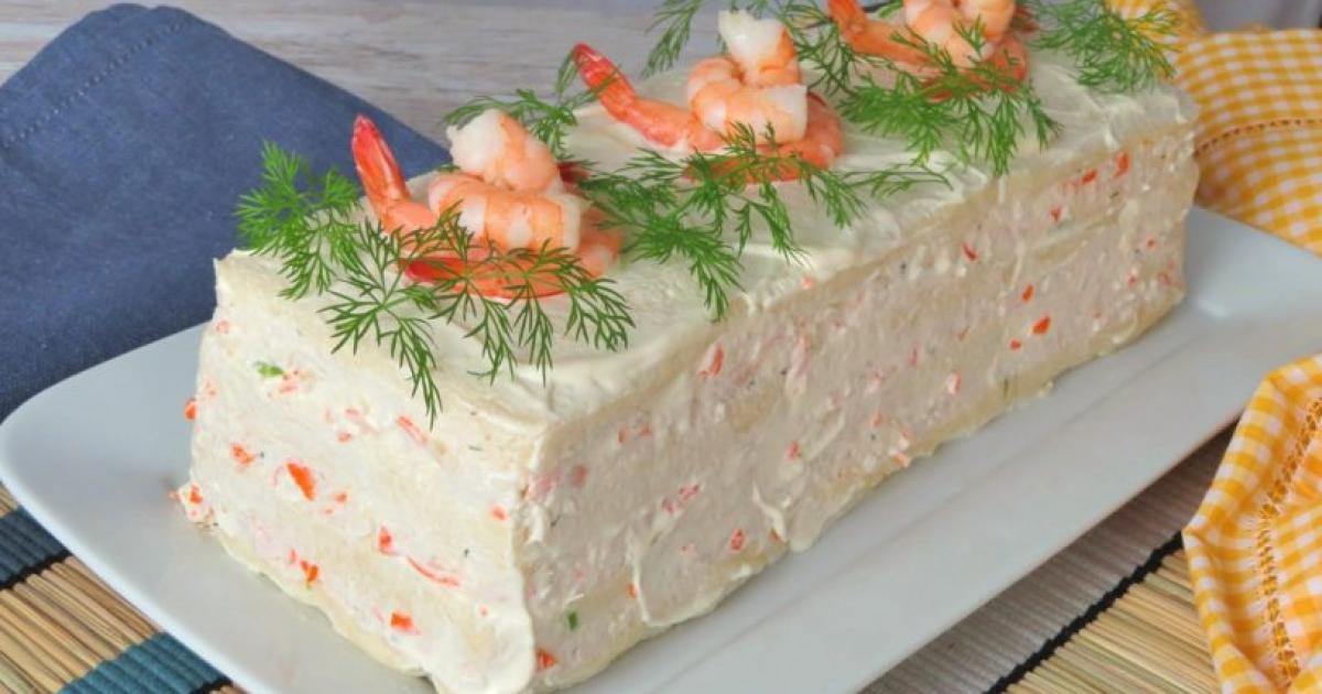 Pastel de merluza y langostinosl. ¡Sorprendente cuando lo cortas! | Recetas Fáciles Reunidas
