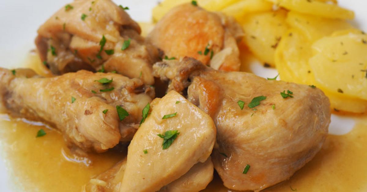 Pollo en salsa fácil - Recetas Fáciles Reunidas.